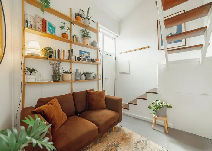 Modern Studio By Hosty