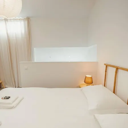 Modern Studio By Hosty Porto Exterior photo